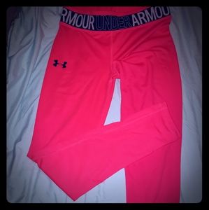 Youth XL pink under armour leggings NWT